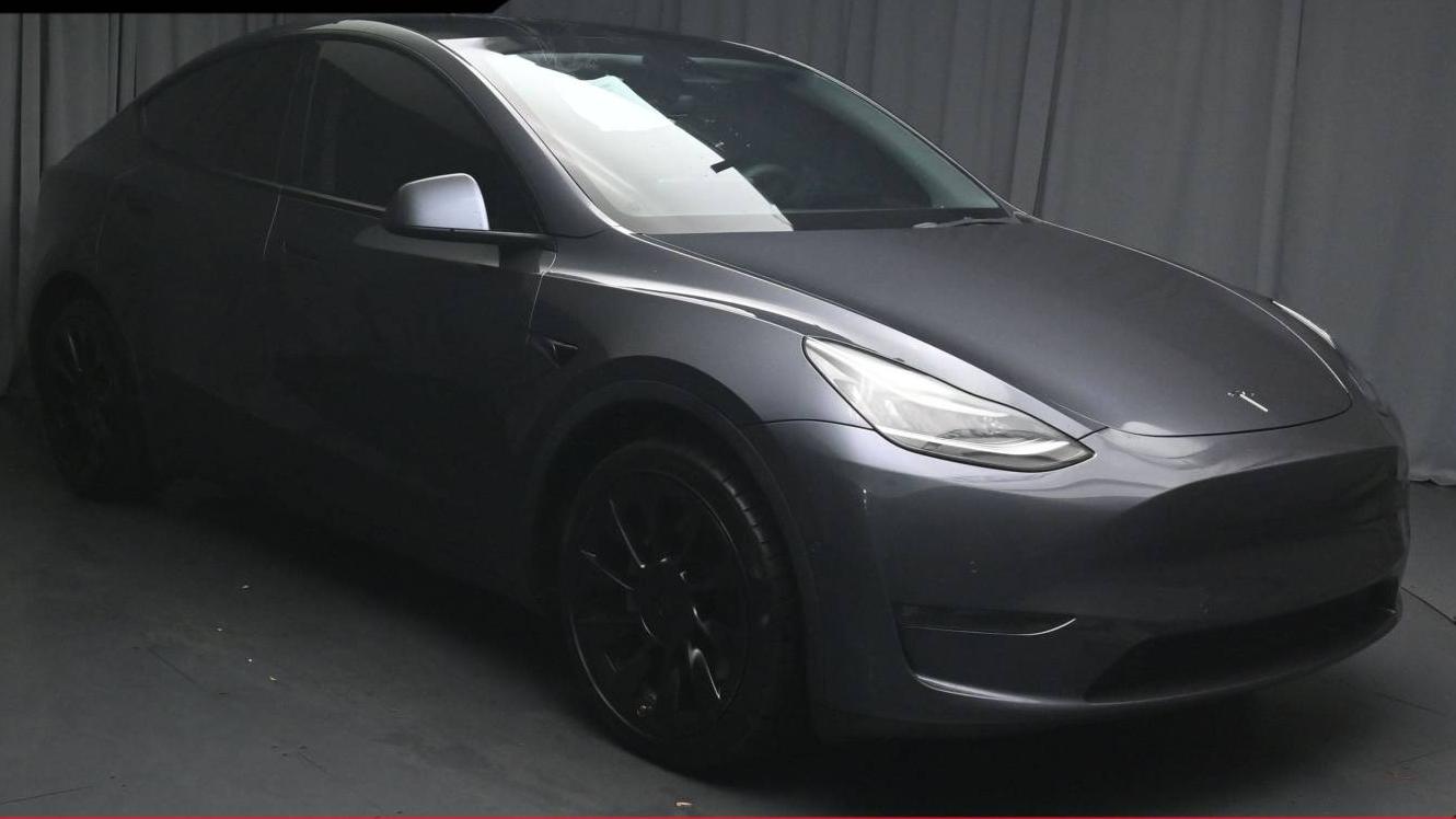 TESLA MODEL Y 2021 5YJYGDED2MF126384 image